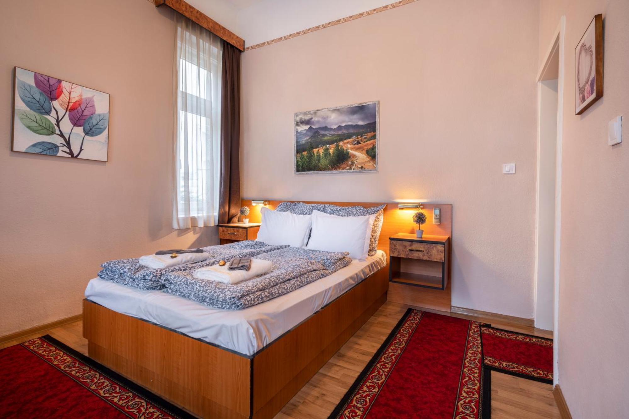 Hotel Kristal Gellert Hill Budapest Kültér fotó
