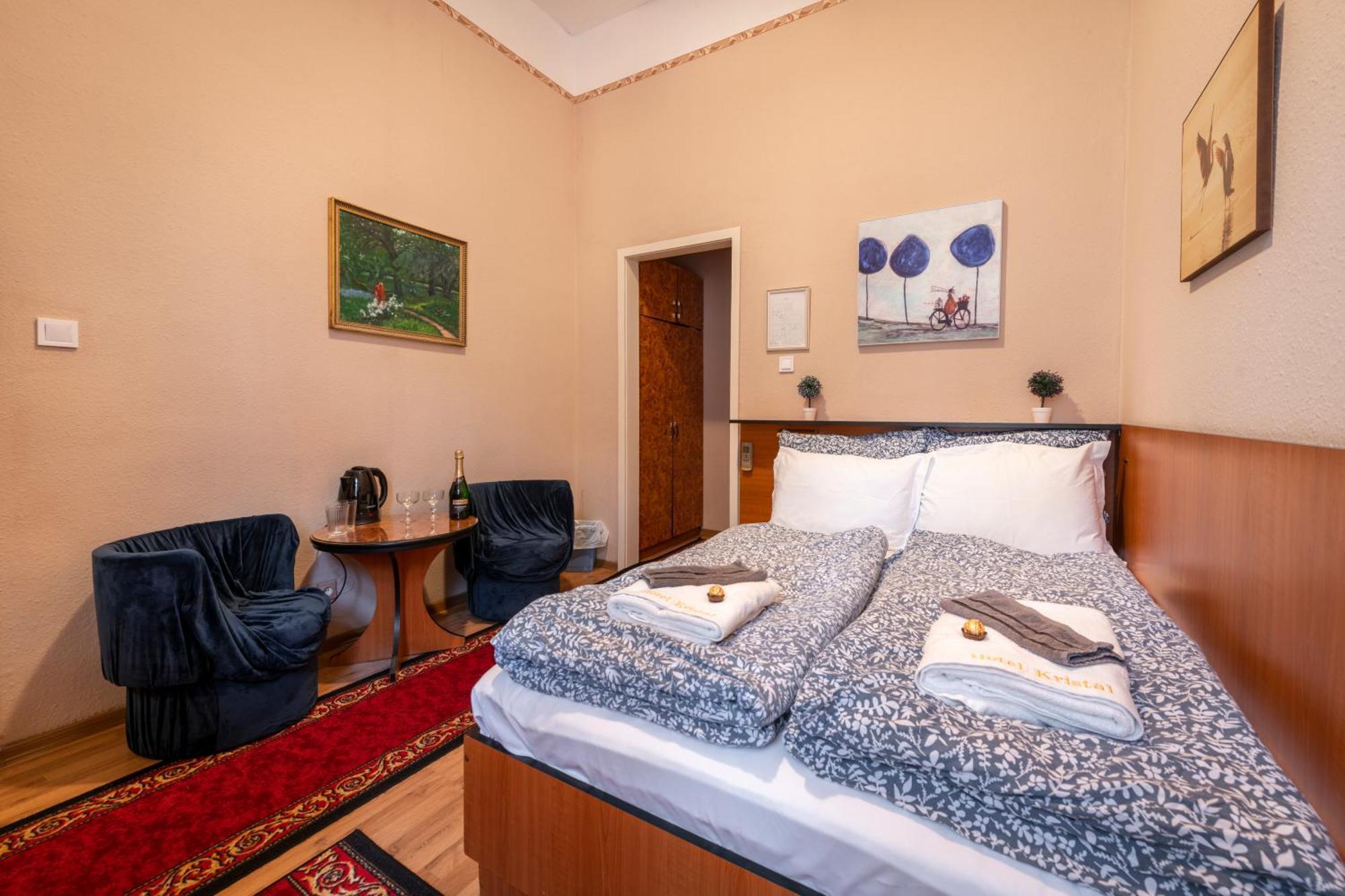 Hotel Kristal Gellert Hill Budapest Kültér fotó