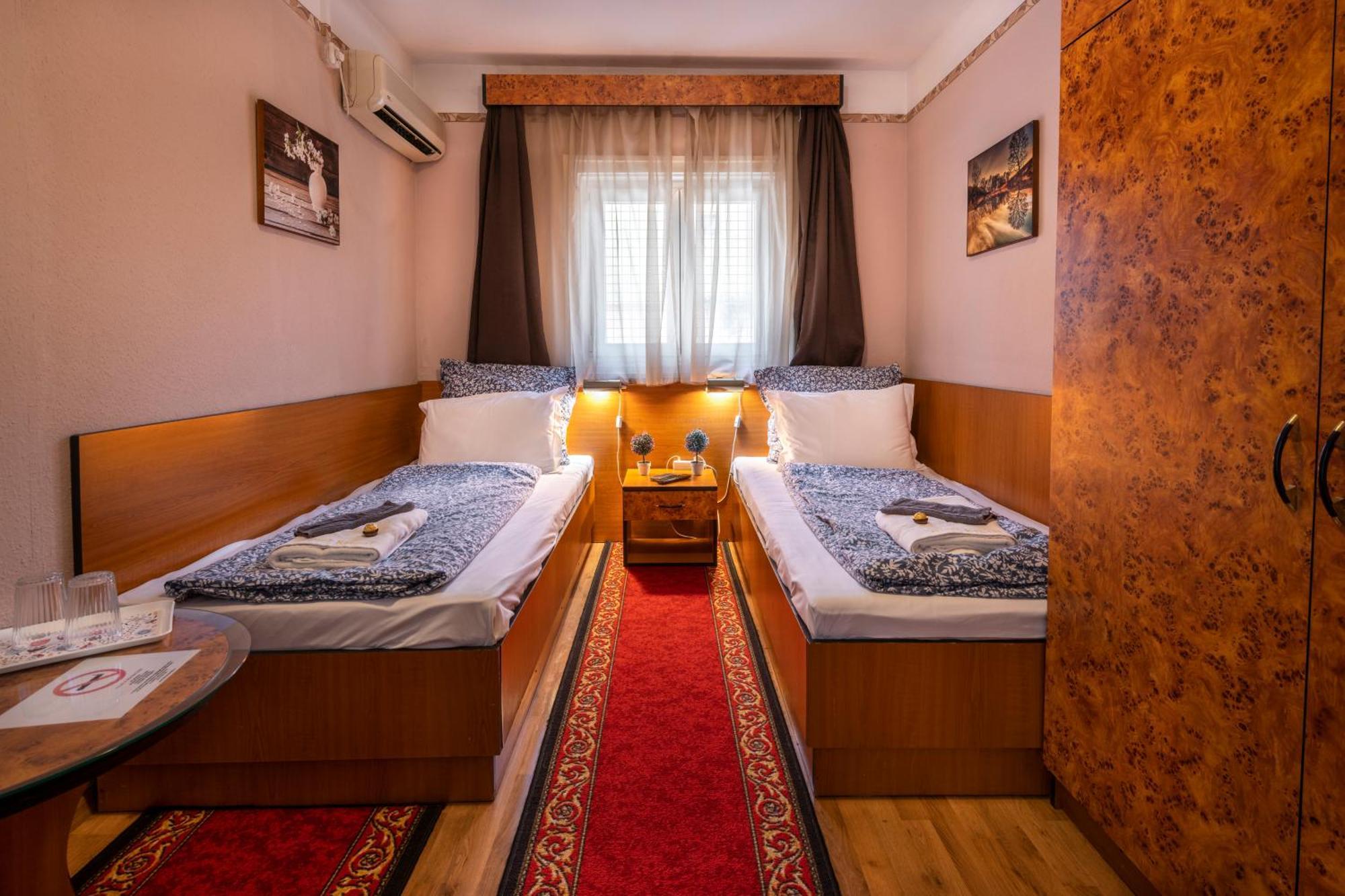 Hotel Kristal Gellert Hill Budapest Kültér fotó