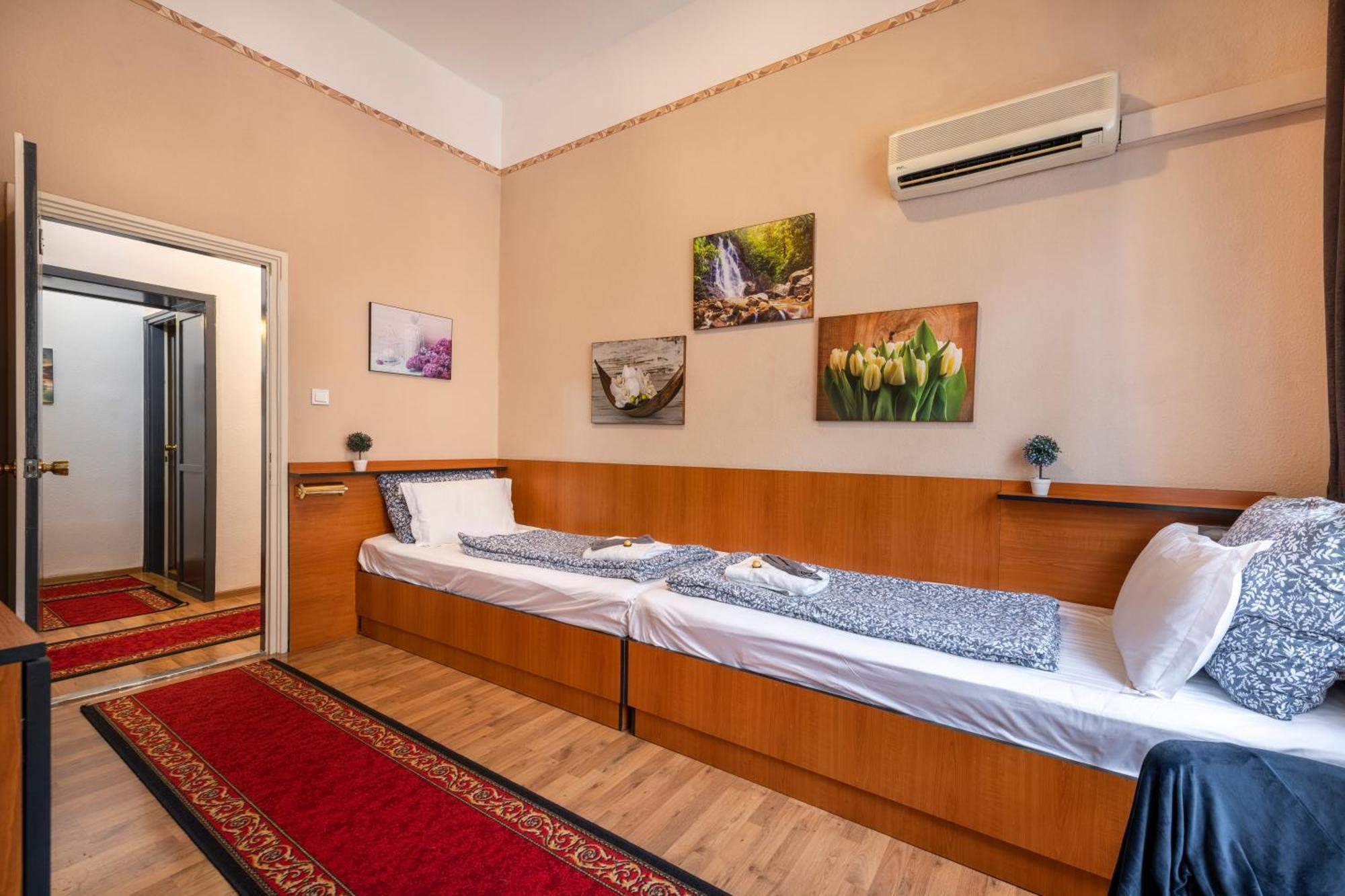 Hotel Kristal Gellert Hill Budapest Kültér fotó